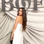 Sara Sampaio Instagram - Reminiscing my covid hair! Lovely night with @bof Hotel Lutetia Paris