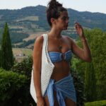 Sara Sampaio Instagram - Still on Italy posts. Sorry 😅 Tuscany now Tuscany, Italy