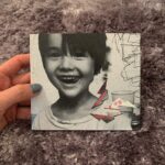 Sara Takatsuki Instagram - あけましておめでとうございます🌅 この頃は、小沢健二さんのSo kakkoii 宇宙をリピート。聴けば聴くほど未来を明るく生きたくなります。新年がスタートしていく中、弾むメロディで楽しく背中を押してくれる曲達ばかりです。特に「アルペジオ(きっと魔法のトンネルの先)」が好きです。 2020年も宜しくお願い致します！ #小沢健二　さん