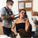 Sara Vidorreta Instagram - Hoy es el último capítulo de @reinadelsurtv en Telemundo, y qué momentos más guays me han venido a la memoria 🥹! Espero que la estéis disfrutando mucho y que echéis mucho de menos a la vampi 🤭 Para lxs que vais tarde, podéis verla también en @netflix ✨🫶🏼 • • • #lareinadelsur #lrds #lrds3 #vampi #serie #netflix #telemundo #colombia #españa #mexico #peru #bolivia #miami #faustinosanchezgodoy #saravidorreta #lincolnpalomeque #katedelcastillo #teresamendoza #ultimocapitulo #rodaje #behindthescenes #detrasdecamaras #makingof Colombia