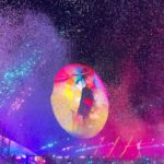 Sara Vidorreta Instagram - Vivir esto ha sido increíble🥹 Espero que con el último vídeo os transportéis a ese momento tan mágico🫶🏼 quiero llorarrrrrr!!!! • • • #coldplay #tumblrgirl #coldplaybarcelona #coldplaylive #aesthetic #concierto #beliveinlove #ootd #vivalavida #outfitinspiration #lareinadelsur #lrds #skyfullofstars #vampi #paradise #lincolnpalomeque #saravidorreta #portraitphotography #barcelona #españa #look #netflix #actriz #actress