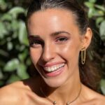 Sara Vidorreta Instagram - Necesitaba subir estas fotos porque estoy orgullosa del make up que me hice 🤭🌸✨💓 • • • #tumblr #tumblrgirl #tumblraesthetic #invitadaboda #aesthetic #wedding #jewelry #ootd #makeup #maquillaje #lareinadelsur #lrds #vampire #vampi #faustinosanchezgodoy #lincolnpalomeque #saravidorreta #portrait #portraitphotography #madrid #españa #look #netflix #actriz #actress #boda #maquillajeojos #invitadaboda Madrid, Spain