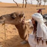 Sara Vidorreta Instagram - Pasar una noche en el desierto fue increíble 🫠🫠🫠 Aunque lo mejor es mi madre comentando todos los vídeos jajajaj • • • #desierto #merzouga #marruecos #camello #lareinadelsur #lrds #lrds3 #vampi #vampire #rocioaljarafe #saravidorreta #series #netflix #telemundo Merzouga - Sahara Desert Morocco