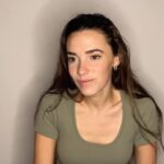 Sara Vidorreta Instagram - Un recap de las últimas pruebas que he grabado🤭 He intentando el acento mexicano en el último video, espero que no sea tan malo como pienso jiji🫶🏼 • • • #actuando #acting #tumblraesthetic #escena #aesthetic #selftape #actrizespañola #ootd #seriesnetflix #serie #lareinadelsur #lrds #vampire #vampi #faustinosanchezgodoy #saravidorreta #portrait #portraitphotography #madrid #españa #look #netflix #actriz #actress #act Madrid, Spain