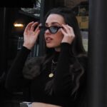 Sara Vidorreta Instagram - Vampi vibes 🖤🔥 Parece ser que al final del vídeo encontró a su Faustino! • • #lareinadelsur #lrds #lrds3 #vampire #vampi #saravidorreta #lincolnpalomeque #tumblr #tumblrgirl #tumblraesthetic #aesthetic #rocioaljarafe #faustinosanchezgodoy #series #serie #netflix #telemundo #madrid #portrait #inspo #videotumblr Madrid, Spain