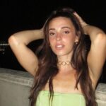 Sara Vidorreta Instagram - mis últimas fotos del verano fueron estas✨🥹 ¿cuál es vuestra fav?👀 • • • #tumblrgirl #aesthetic #streetphotography #streetstyle #ootd #outfitoftheday #outfitinspiration #lareinadelsur #lrds #fotosanalogicas #vampi #analogphotography #saravidorreta #portrait #portraitphotography #madrid #españa #netflix #actriz #actress Madrid, Spain