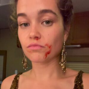 Sarah Catherine Hook Instagram - These people, this show….so much love for every single person involved. Thank you to everyone who is watching. It means more to us than you’ll ever know ❤️ HAPPY MF PRIDE

(First video is Jet showing me a video of @mochabands and me making out jussoyaknowwwwww)

#firstkill #netflix