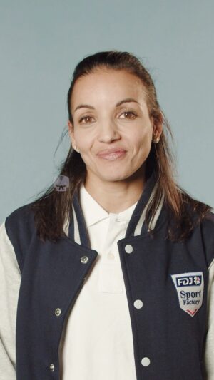 Sarah Ourahmoune Instagram - ​100 ANS ! Un siècle que la France n’a pas accueilli les Jeux​ Olympiques et Paralympiques. Sarah Ourahmoune, la marraine​ de la #FDJSportFactory, a forcément hâte d’être à @paris2024​ pour soutenir nos athlètes français 🔥🙌

@sarah_ourahmoune #FactStory #FDJSportFactory #EtVoirLaFranceGagner