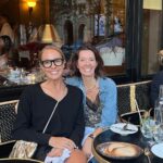 Sarah Wilson Instagram - All the best Australian women come to Paris @nlascelles 🇦🇺🇫🇷❤️ … @ky_a_smith @annaseassau @adventuringranii @ellafashion.official @tara_june_winch and you tomorrow @megyonson 🧚🏻‍♂️ Le Fumoir Bar Cocktaik Paris
