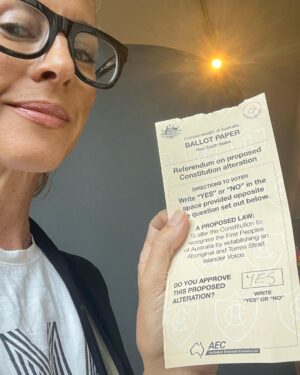 Sarah Wilson Instagram - Today Wiradjuri woman @tara_june_winch and I voted YES at the @australieenfrance in Paris and we felt we were doing something on the GOOD, KIND side of history.
Australian embassies are open from today…expats, go forth! Make a party of it. Have lunch after. We did.
When we’re not doing democracy, we both try to write books (have you read Tara’s Miles Franklin-winning The Yield yet? or listened to our podcast chat on Wild?) and talk big and late about “it all” in terraces in Paris. 
Be great, Australia 🇦🇺