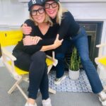 Sarah Wilson Instagram - 18h stopover in London, mostly to meet Summer 🌺 (the cutest!) and see my crew @clerkenwellboyec1 @melissa.hemsley @henryrelph hauling a broken suitcase rescued from the garbage across Paris, to Eurostar (strikes; late; proactively sent compensation 🤷🏽‍♀️😲), through London in 1C to interview @alaindebotton for #wildwithsarahwilson and riff with @sue.fennessy @weare8app HQ.💛🇬🇧❤️🇫🇷🇦🇺