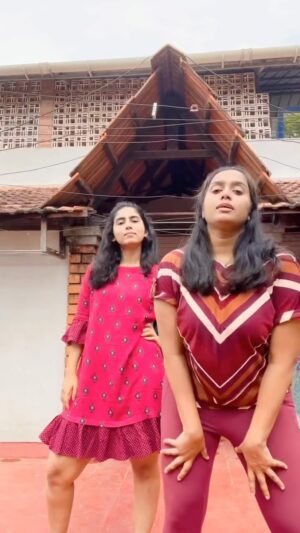 Saras Menon Instagram - Drake turned desi, so we went crazy 😜 @dr_dan.menon 
 Tq for the help @greysuit_0696 🤗📸

#transition #reels
