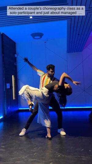 Saras Menon Instagram - No life partner ? you’ll find a dance partner atleast machi💃😍 I actually was forced to go to the workshop by @jyotsna.fit  because in their workshop, people keep changing partners so I wasn’t a loner 😂😅 but yes practiced with the air a few times 😝

For fun partner work and dance workshops follow @jyotsna.fit @abhiraj_br 

Choreography & Instructors - @abhiraj_br @jyotsna.fit 
📸 - @oliviaaa_sherlyn