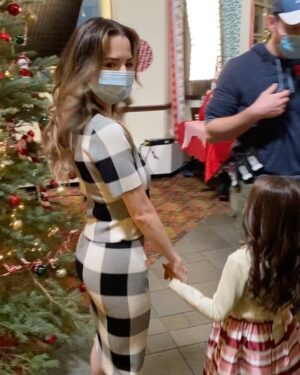 Sasha Clements Instagram - For the first time in my career I got to play a Mom!!! Meet my movie daughter @vanessa_fox_official ❤️

I was so nervous to meet her! I kept asking Corbin "What if she doesn't like me??" lol. But we quickly became besties because not only is she the sweetest thing to walk this planet but also such a pro to work with! ⁠⁠
⁠⁠
During our night shoots she would hold my hands between her mittens filled with hand warmers so I wouldn't get cold😩 She taught me the latest TikTok dances and on days where my body was secretly killing me, she was my little rock and the best distraction! ⁠⁠
⁠⁠
I cannot wait for you to see her cuteness in #AChristmasDanceReunion! Thank you @BrianHerzlinger & @meggsherzy for making me a parent 🤣 ⁠⁠
⁠⁠
Watch the premiere Dec. 3rd on @lifetimetv 🎄⁠⁠