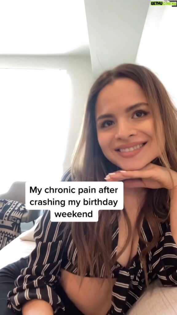 Sasha Clements Instagram - Flare ups just have the best timing 🙄 Shoutout to everyone battling an invisible illness or chronic pain. I see and feel you! Radical acceptance always 🧘🏻‍♀❤ #autoimmunedisease #spoonie
