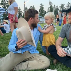 Scott Eastwood Instagram - Great week up in Montana.  It really is pure up there. 🇺🇸. Thanks @johnny_shockey for putting on a great event. @outriderspresent  #underthebigsky  great to see artist doing their thing. People gathering and enjoying that craft together. Important for life, and your soul.