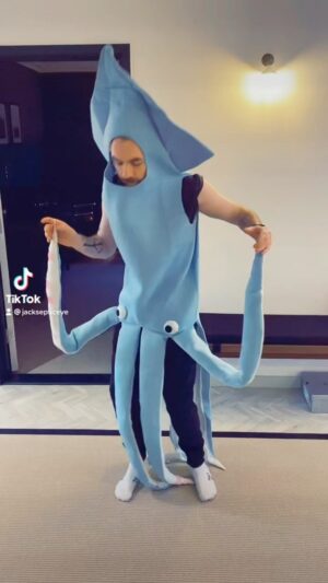Seán McLoughlin Instagram - Squid Game