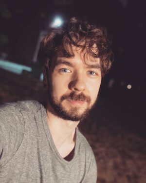Seán McLoughlin Instagram - 🌊