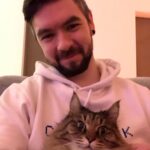 Seán McLoughlin Instagram - 🙂 🐱