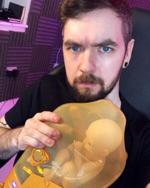 Seán McLoughlin Instagram - About to deliver a package