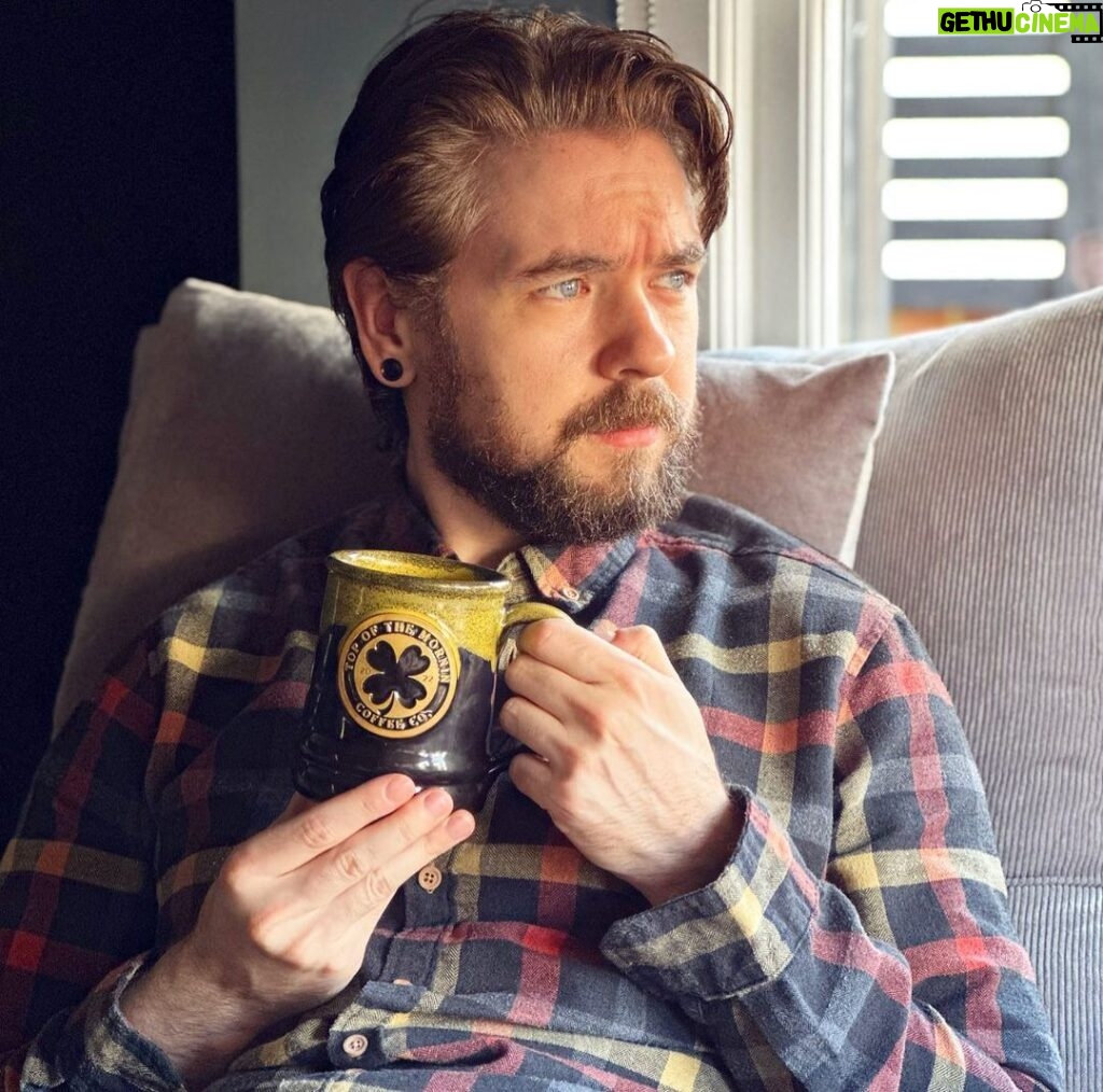 Seán McLoughlin Instagram - Top of the Mornin coffee is 2 years old today! Can you believe coffee didnt exist before that? New anniversary mug is out NOW