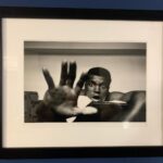 Sean Carrigan Instagram - Big thank you to @petramaleboxing for this collector’s item. You da man Steve. 🥊 … -May 27th, 1963 - Muhammad Ali in his London hotel room, holding up five fingers predicting how many rounds it will take to knock out British boxer Henry Cooper. #TheGreatest #MuhammadAli