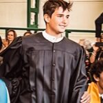 Sebastián Rulli Instagram - Que orgullo inmenso siento por ti @santiagorulligalliano !!! Felicidades por tu graduación de primaria. Tienes todo el futuro por delante!! Y con tu nobleza, bondad, empeño y dedicación conseguirás cumplir tus sueños! De eso estoy seguro. #teamoHijo #fatherandson #santitime #graduacion #solo13añitos 👏👏👏💙💙💙 El Graduado