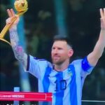 Sebastián Rulli Instagram - Y la Navidad ya llegó para todos l@s Argentinos!!! No hay mejor regalo que esta copa del mundo!! Que mundial y Partido tan impresionante!! La mejor final de todos los tiempos. 2 equipazos dándolo todo y el resultado más emocionante para los que amamos Argentina y sabemos lo importante que es una alegría asi en momentos difíciles. Felicidades @leomessi !!! Te merecías levantar esta copa!! Y sobretodo GRACIAS POR UNIR los corazones de todos los jugadores y formar un equipo memorable. Bravo Capitán y bravo a toda la selección de Argentina!! VAMOS ARGENTINA CARAJOOO!! Campeones mundiales de fútbol!!! #qatar #mundial #copadomundo #campeones #argentina #futbol Vamos Argentina