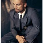 Sebastian Stan Instagram - Thank you @stylemagazineitalia for featuring me on the cover of your October issue. Had a blast with @mschwartzphoto and @mrfabioimmediato !! Thank you also wonderful @kumicraig 🙏🏻😎!! Available tomorrow sept 26 on newsstands. 🇮🇹
