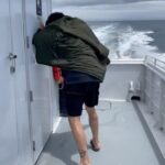 Sebastian Stan Instagram - Just another day in Hollywood🛥 🎥: @oeru77