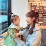 Seo Yeong Instagram - 몸이 좀 안좋았던 요며칠~ 그럼에도 불구하고 고마운 주말이 다가와서 남편에게 기대어 쉬는중. 어여 회복해야하는데... #으라차차 #힘을내요아줌마 #겨울중간어디쯤 #goodnight