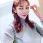 Seo Yeong Instagram - 지금 나의 최선의 소소한 힐링-앞머리 자르기😜 #앞머리도잡아뜯겠지 #신소이는잡아뜯기구신 #goodnight