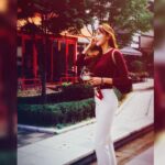 Seo Yeong Instagram - 빤니와 봄❣️ 봄되면 신소이랑 꽃들고 뛰댕겨야지~ 남편아 우리 잡아바랑~~~하면서ㅋ 생각만으로도 너무 좋구나 얼씨구 #최강한파 #한달에한번씩한파가오냐 #2주뒤면입춘이다 #겨울낄끼빠빠해라 #추억의봄 #oneday