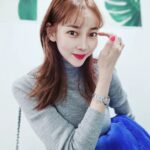Seo Yeong Instagram - 지금 나의 최선의 소소한 힐링-앞머리 자르기😜 #앞머리도잡아뜯겠지 #신소이는잡아뜯기구신 #goodnight