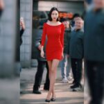 Seo Yeong Instagram - 머리카락을 다시 잘라? 길러? 아...복귀까진 마지막으로 머리 좀 길러보려했더니 신소이가 죄다 뜯어놔... 지금 어깨정도인듯 한데... 하루종일 노느라 손에 땀이 흥건히 젖어있는 손으로 머리잡히잖아요? 와... 진짜 고사리같은 쪼꼬만 손이 힘이 얼마나 센지 눈물이 남요... 내 딸이니까 참아요......🙃 #머리카락뜯기는소리 #표정관리안됨 #특히구렛나루 #돌아기랑신경전 #너내가누군지모르지 #다행인줄알아 #엄마가이길거야 #aorb #naverendingstory