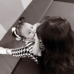 Seo Yeong Instagram - 아...딴건 모르겠고 나 운동이 너무 너무 너무 하고싶다... 왕년에(ㅋㅋㅋ) 진짜 운동매니아였는데... 나 진짜 운동하고 싶어서 미치겠다... 몸이 너무 안좋다 하아... 소이야 엄빠는 진짜 최선을 다하고 있어🫠🫠🫠 #주말이이렇게가나요 #내일은남편이출근하는데어떡하나요 #한파는다시온다는데정말어떡하나요 #봄이오기는할까요 #으악😱 #자고나면리셋되기를 #goodnight