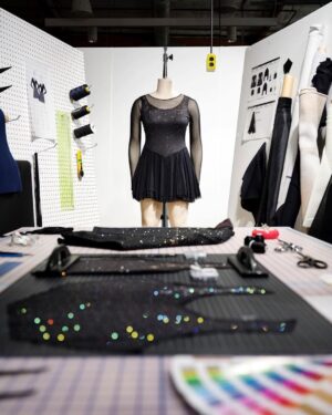 Serena Williams Instagram - I worked with the @nike design team on my final tournament look that would keep me feeling comfortable and confident ✨ My custom NikeCourt Flare 2s are just brilliant 💎 With diamond-encrusted swooshes and @serenawilliamsjewelry deubrés on the laces that read “mama” and “queen”. Paired with an embellished bodice and tutu skirt inspired by the night sky above center court in Flushing, NY.