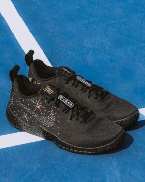 Serena Williams Instagram - I worked with the @nike design team on my final tournament look that would keep me feeling comfortable and confident ✨ My custom NikeCourt Flare 2s are just brilliant 💎 With diamond-encrusted swooshes and @serenawilliamsjewelry deubrés on the laces that read “mama” and “queen”. Paired with an embellished bodice and tutu skirt inspired by the night sky above center court in Flushing, NY.