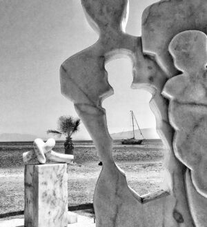 Serhan Süsler Instagram - #aspat #fun #huzur #an #bodrum #yaz #şimdi #orada #olsak #heykel #art #sculpture