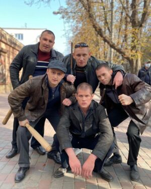 Serhii Filimonov Instagram - Такс, в кіно вже можна глянути фільм «Носоріг» (@rhino_movie). 🦏
Мій перший досвід зйомки у кіно.🎥
Надзвичайно цікавий, корисний і часом важкий проєкт.⚡️

Цей пост, для того, щоб ви могли в коментарях залишити свій відгук про фільм. ✏️

І трошки фото зі знімального процесу😈