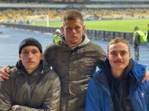Serhii Filimonov Instagram - Между усатыми👨🏼😐👨🏻
#маляр #филя #бательчик #динамо #киев
