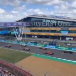 Serkan Altunorak Instagram - Bu harika Londra seyahati, F1 deneyimi ve davetleri için @jackliveshere_tr ‘a ve tüm ekibine teşekkür ederim… 🇬🇧🥃 #şimdideğilsenezaman Silverstone - F1 British Grand Prix