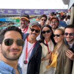 Serkan Altunorak Instagram - Bu harika Londra seyahati, F1 deneyimi ve davetleri için @jackliveshere_tr ‘a ve tüm ekibine teşekkür ederim… 🇬🇧🥃 #şimdideğilsenezaman Silverstone - F1 British Grand Prix