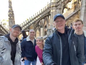 Session Moth Martina Instagram - Making unbelievable memories with the people I started it all with 🍀💚🇮🇹🍻