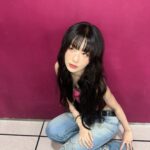 Seulgi Instagram - ❤️오늘 음악중심💙 칠킬 활동 첫 1위!! 러비들이 만들어주신 값진 상 너무 감사합니다🥹🥹 예상치 못한 깜짝선물이라 소감을 잘 말했나 모르겠네요🥲 우선 이번 정규앨범 좋은 퀄리티로 멋지게 세상 밖으로 나올수있게 해준 우리 red팀!!!!! 밤낮 잠 못자며 저희를 위해 일해주셨는데 괴롭게해서 미안해요🫠 Sm회사 스텝분들,우리 헤메스, 매니저님 너무 고생많으셨고 감사드립니다 그리고 사랑하는 우리 멤버들!!!! 한마음 한뜻으로 재미있게 활동하고 있어서 즐거워요 많이 사랑하고❤️ 우리 러비🥹🥹 여러분들의 응원하는 마음이 10년차인 지금까지 이토록 뜨겁다니.. 매번 감동받아요 더 큰 사랑으로 러비를 아껴주고 응원하는 래드벨벳이 될게요 모두모두 감샤합니다아아아아❤️❤️❤️