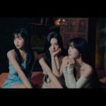 Seulgi Instagram - 🛏️📹👩‍👩‍👧‍👧⚡️🙊