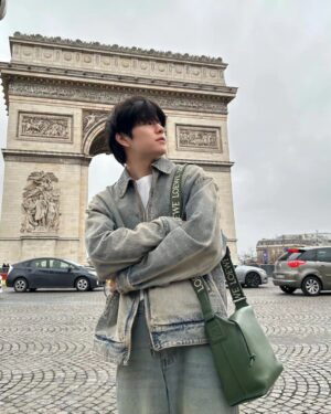 Seungmin Instagram - 🇫🇷👋