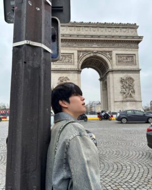 Seungmin Instagram - 🇫🇷👋