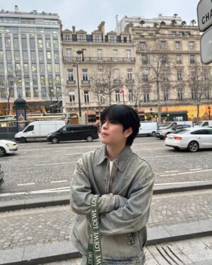 Seungmin Instagram - 🇫🇷👋