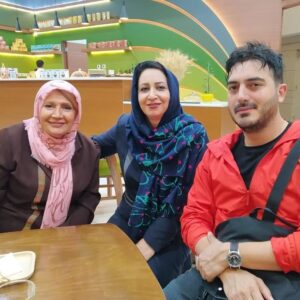 Shahin Taslimi Instagram - در اصفهان به اتفاق نیما جان شاهرخ شاهی  #نیماشاهرخشاهی #شهین_تسلیمی #سینما #ایران #فیلم #سینما  #تلویزیون #سریال